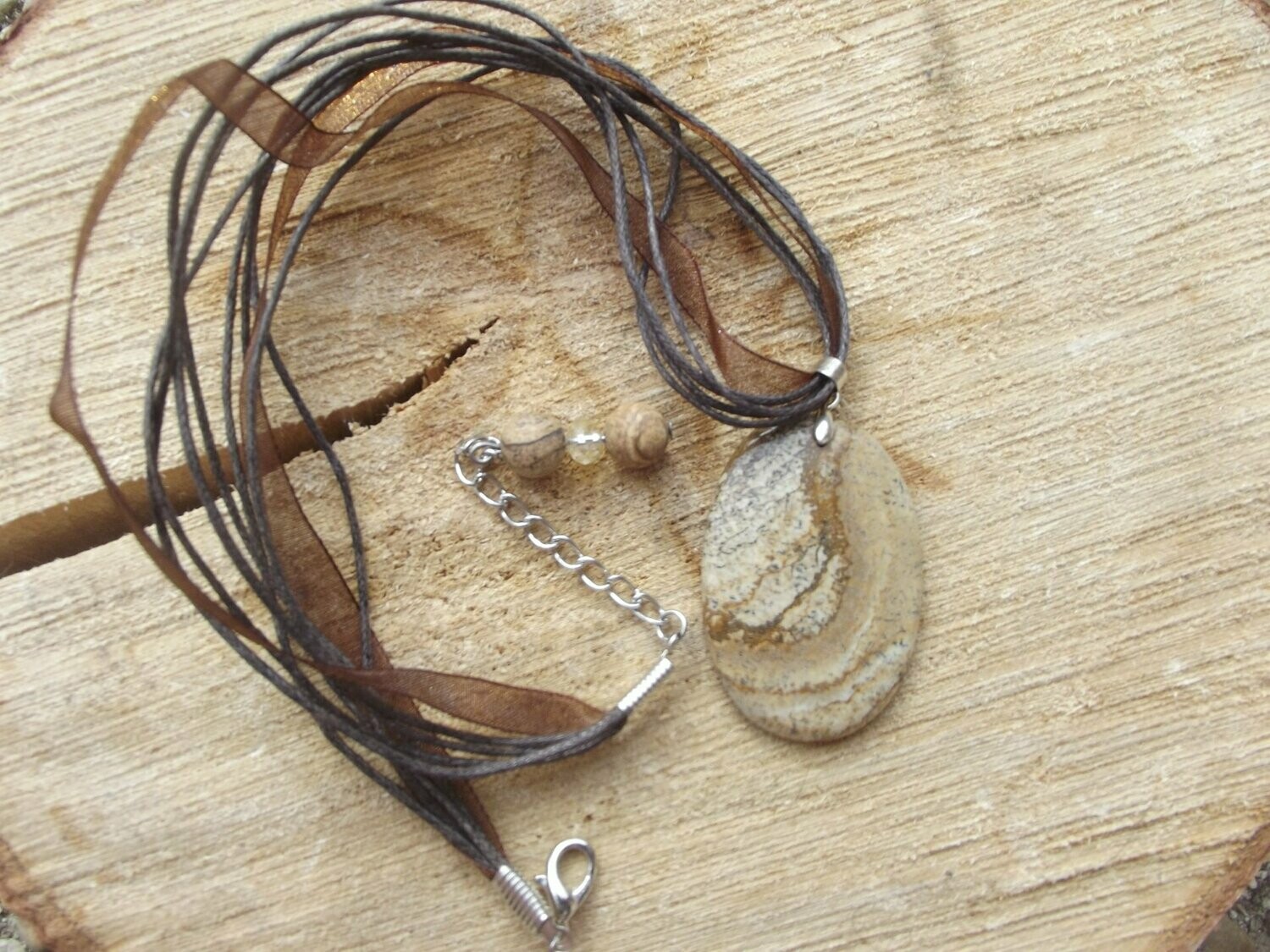 Collier jaspe paysage beige