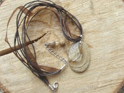 Collier jaspe paysage beige
