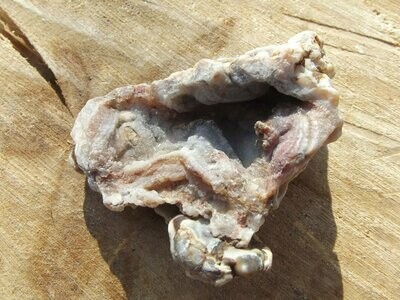 Agate brute