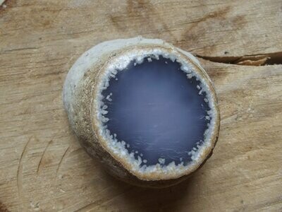 Agate à eau semi polie
