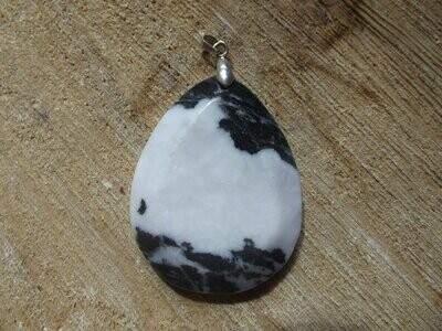 Pendentif jaspe blanc et noir