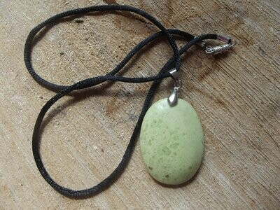 Collier opale verte