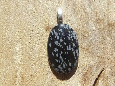 Pendentif obsidienne flocons de neige