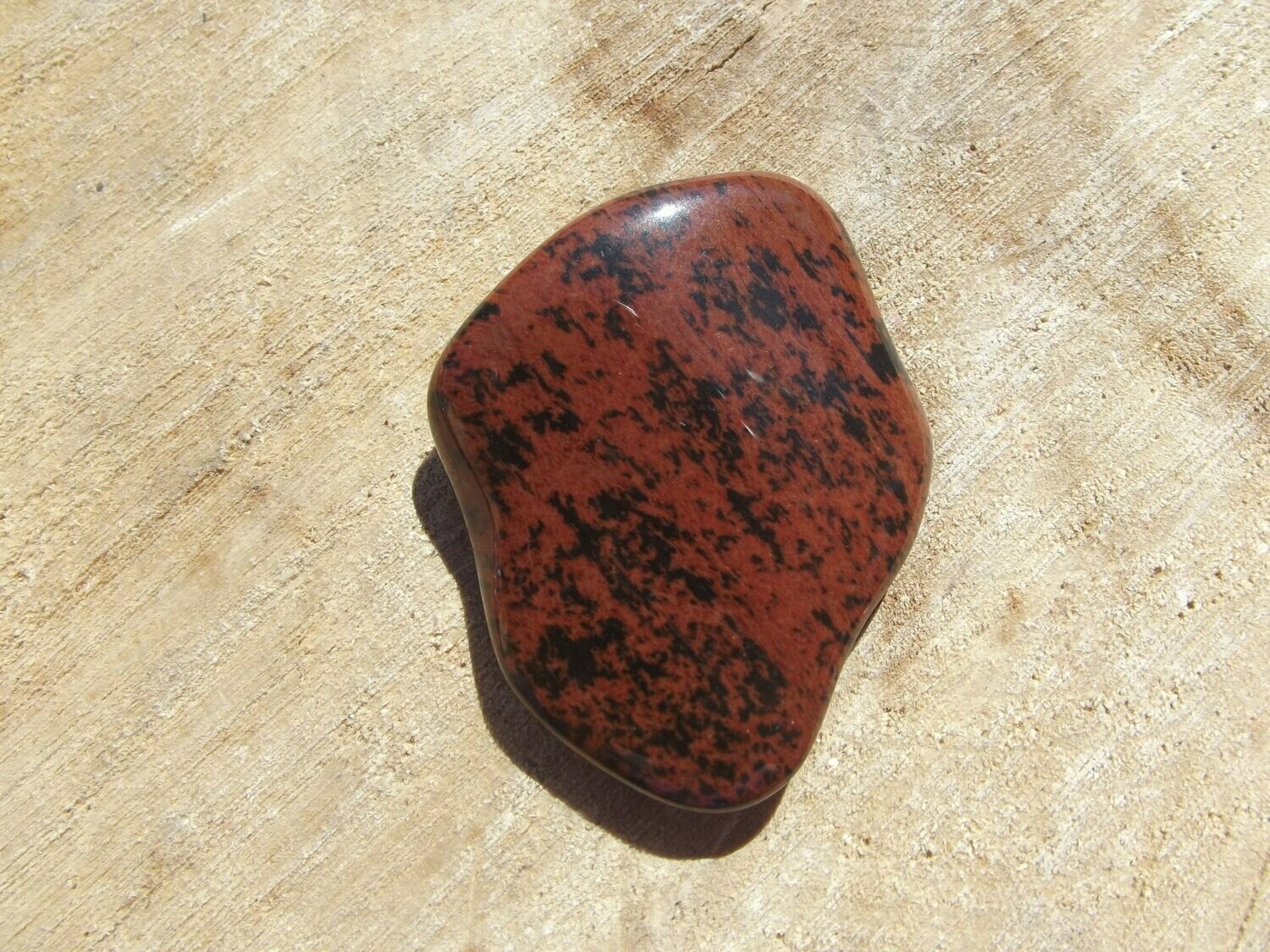 Galet obsidienne acajou