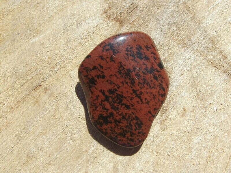 Galet obsidienne acajou