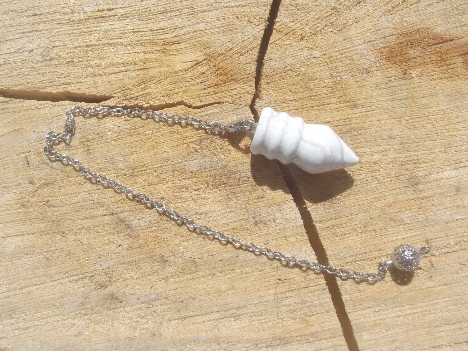 Pendule en howlite