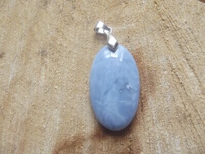 Pendentif opale bleue