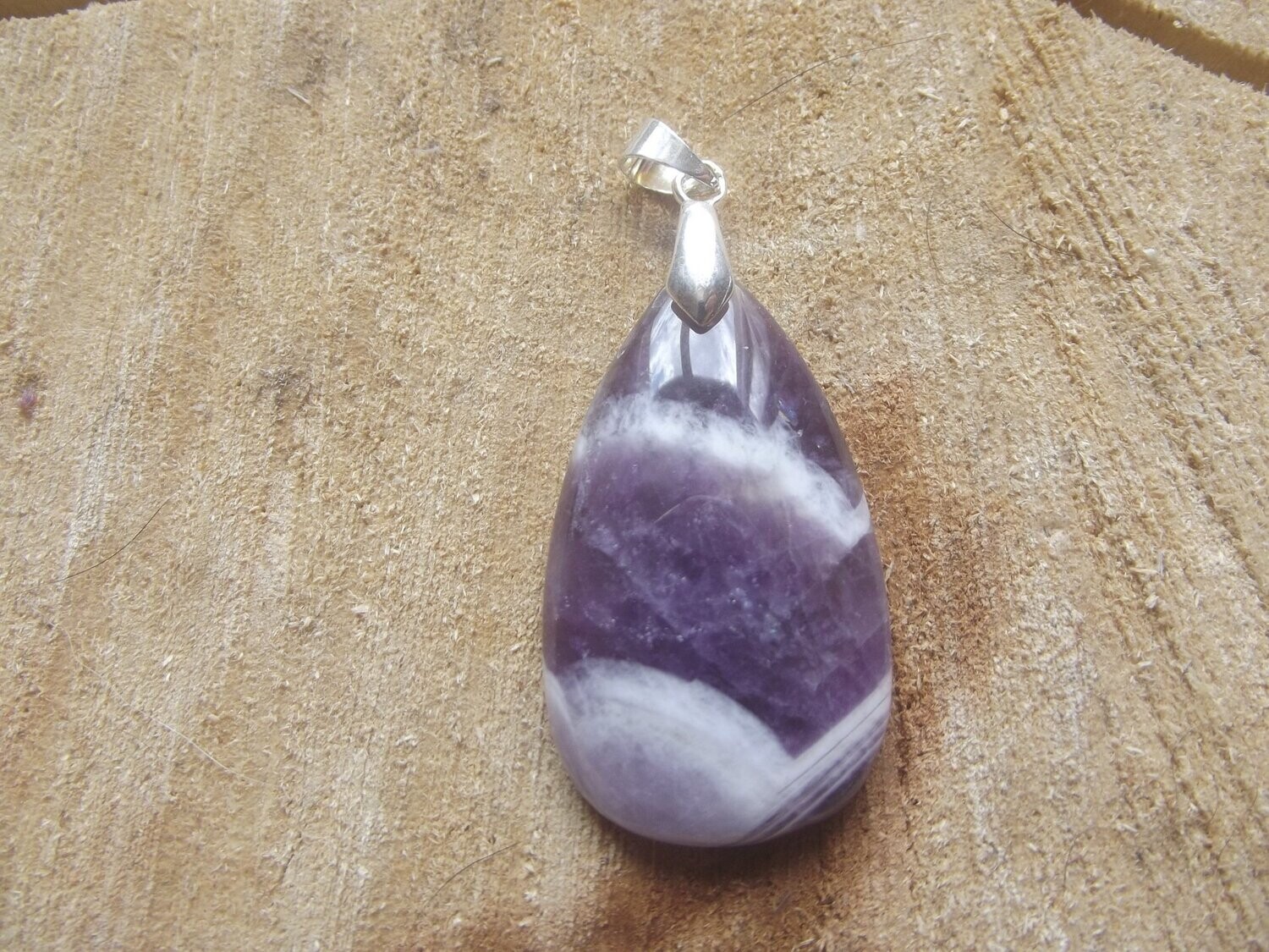 Pendentif améthyste à chevrons