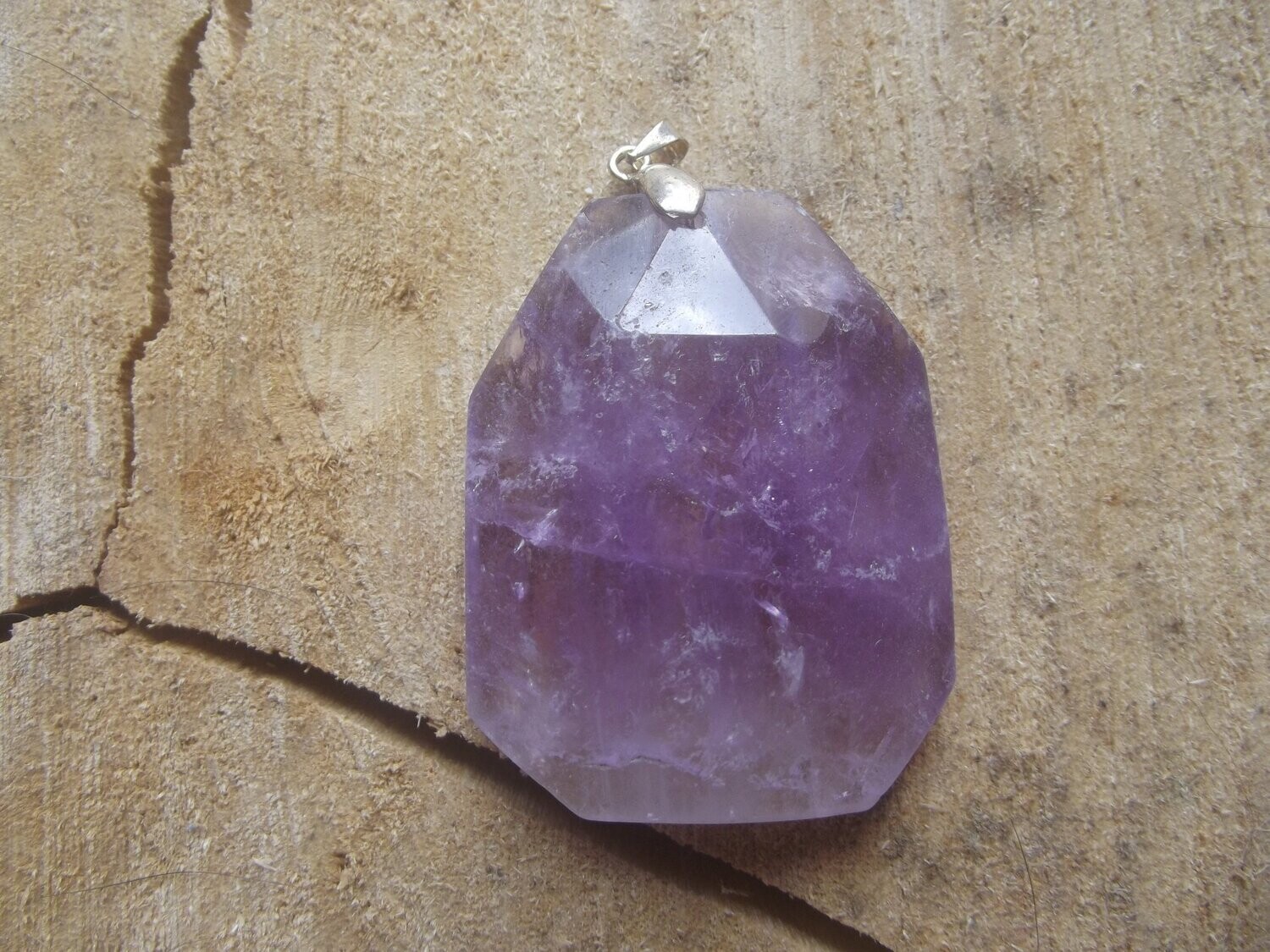 Pendentif améthyste facettée