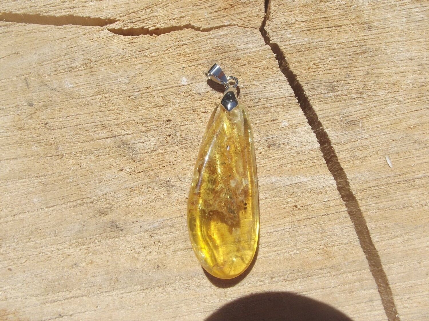 Pendentif ambre