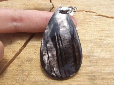 Pendentif hypersthène