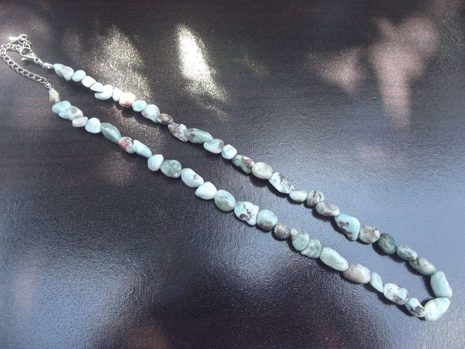 Collier en grains larimar