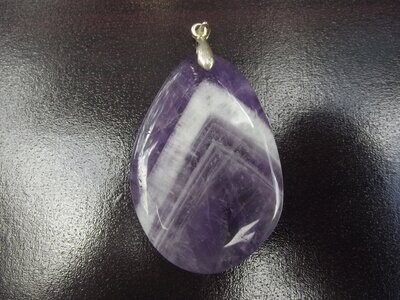Pendentif améthyste à chevrons