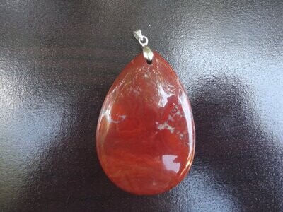 Pendentif jaspe rouge