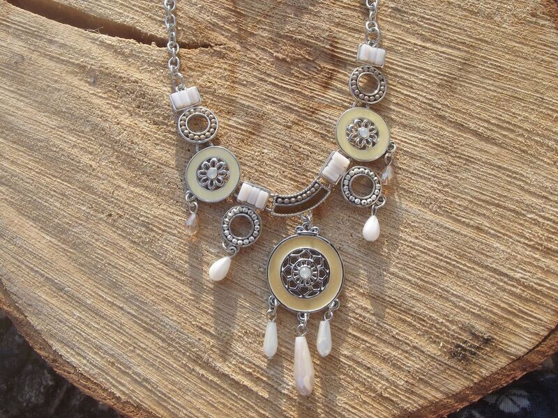 Collier émail attrape rêves