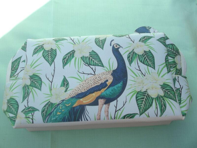 Trousse paon