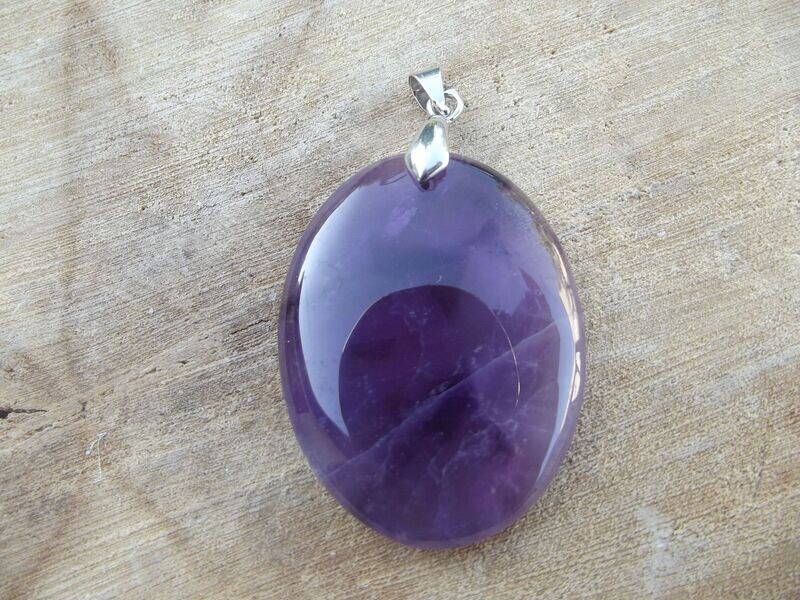 Pendentif améthyste sectorisée