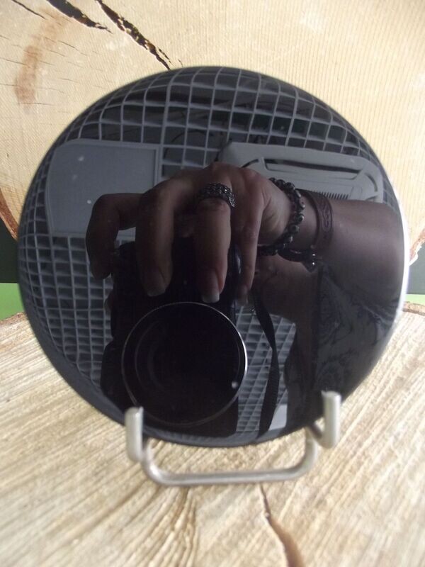 Miroir en obsidienne noire