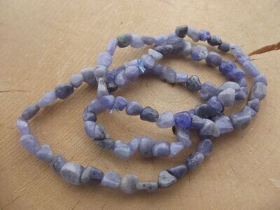 Bracelet en grains tanzanite