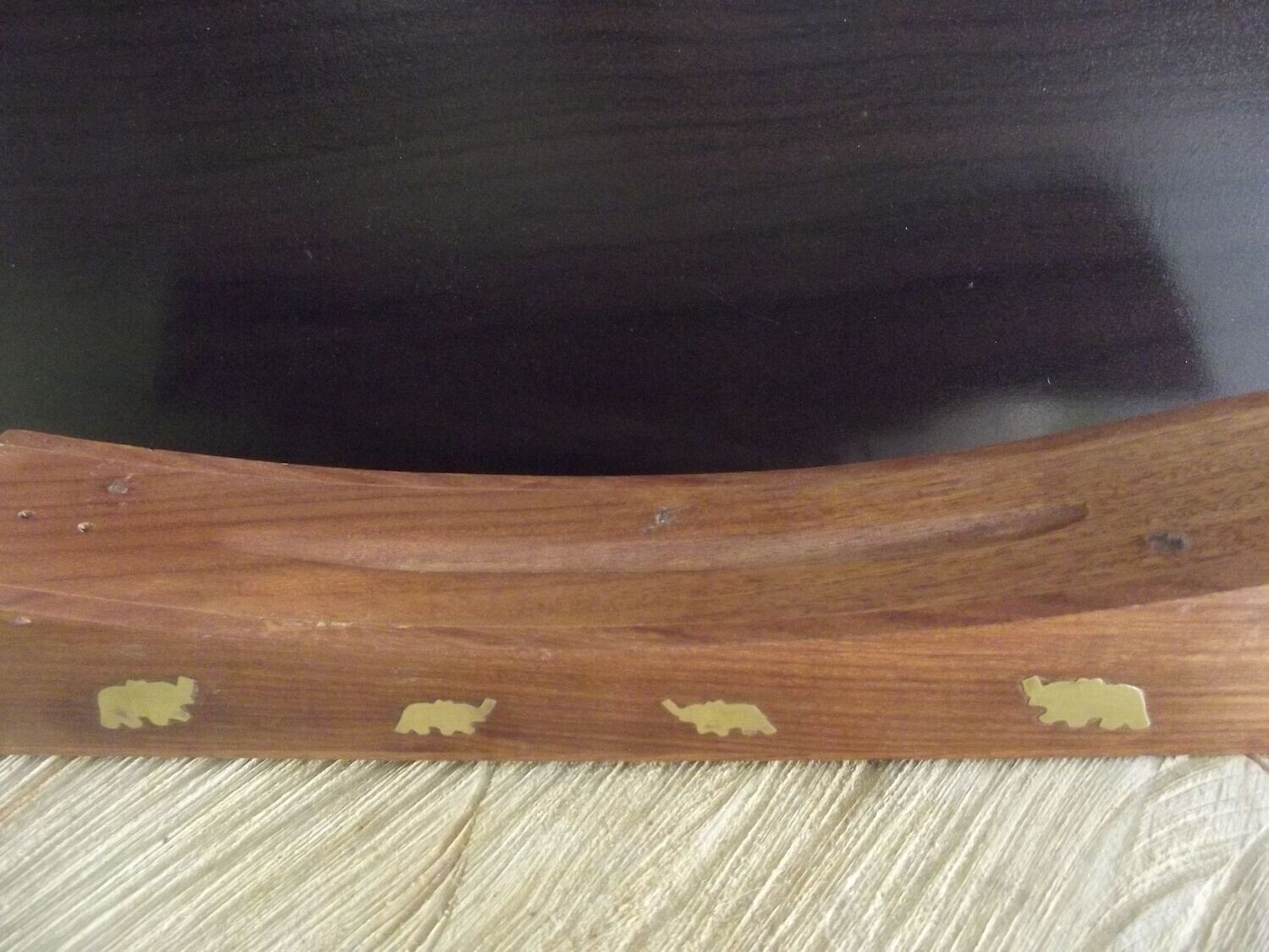 Porte encens courbé en bois