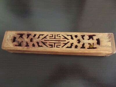 Porte encens ajouré en bois