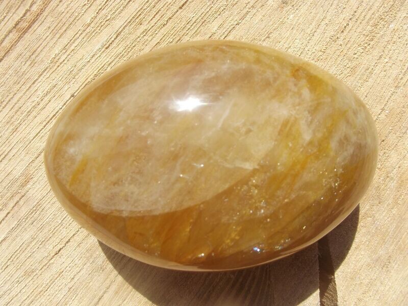 Galet de quartz hématoïde