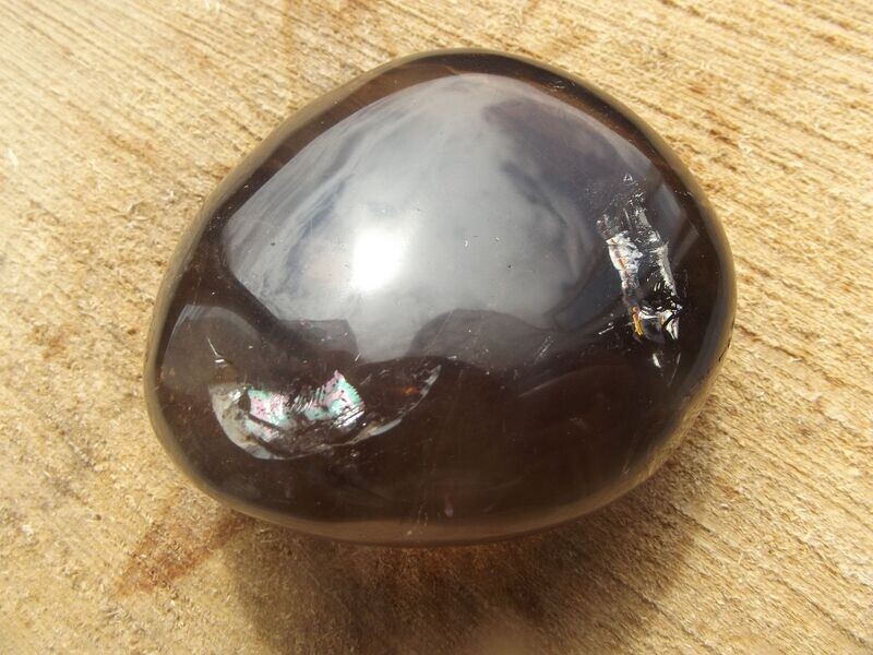 Galet de quartz fumé
