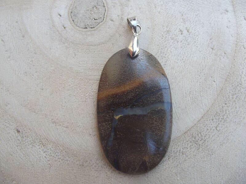 Pendentif opale boulder