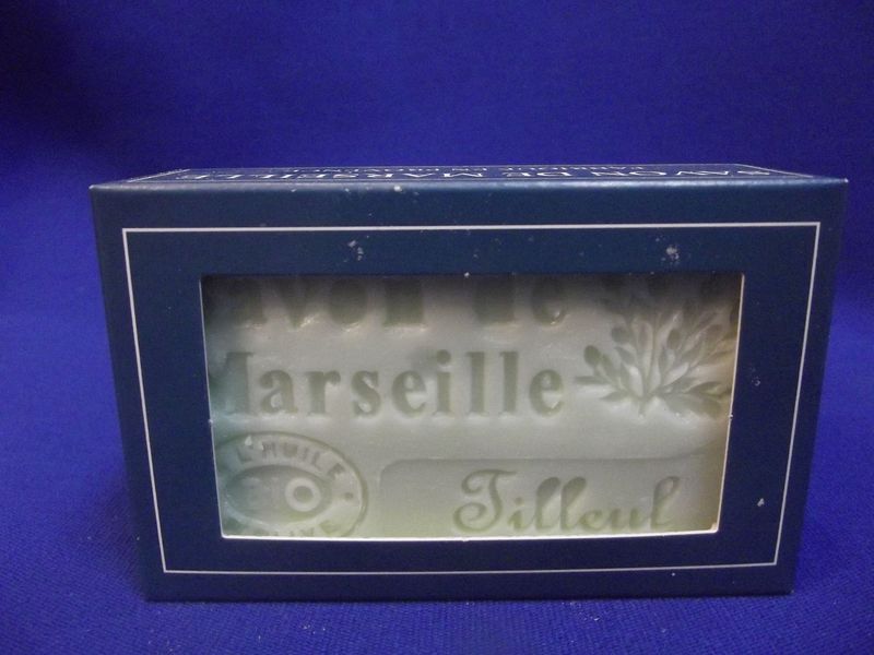 Savon parfumé au tilleul (olive)