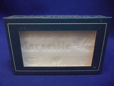 Savon parfumé à l'amande (olive)