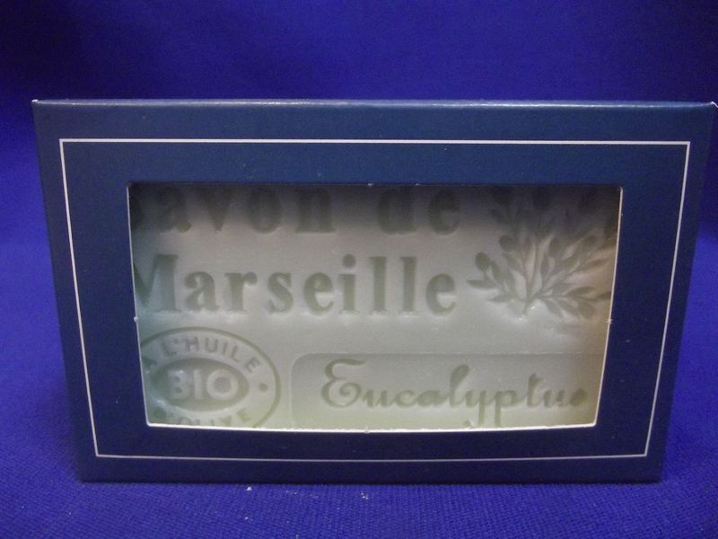 Savon parfumé à l'eucalyptus (olive)