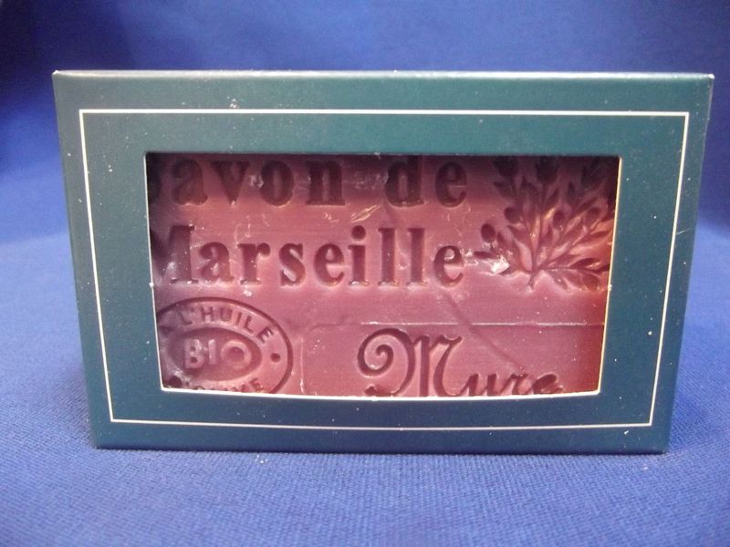 Savon parfumé à la mûre (olive)