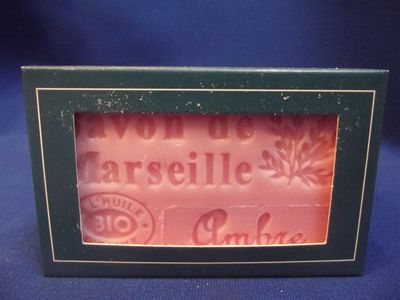 Savon parfumé à l'ambre (olive)