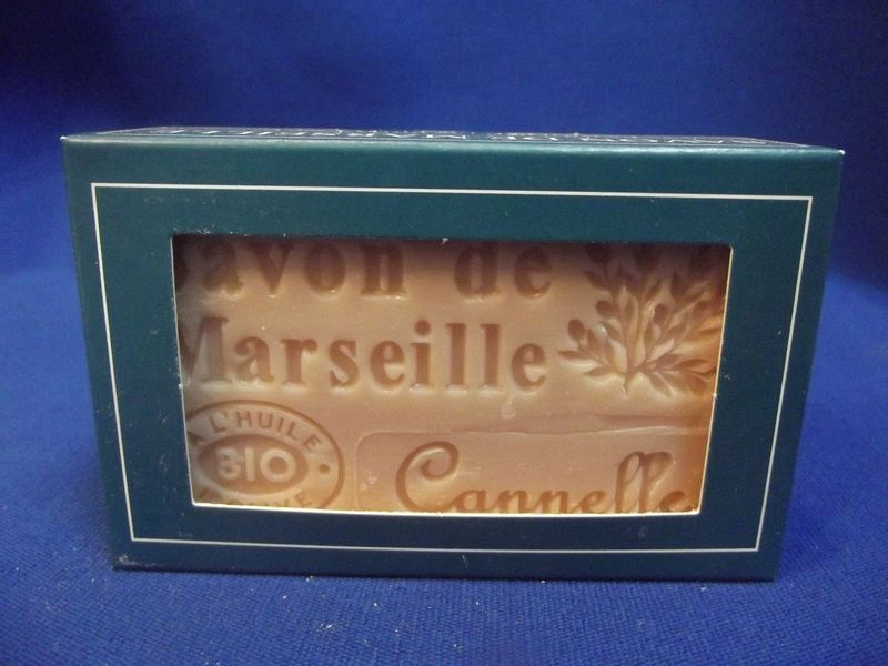 Savon parfumé à la cannelle (olive)