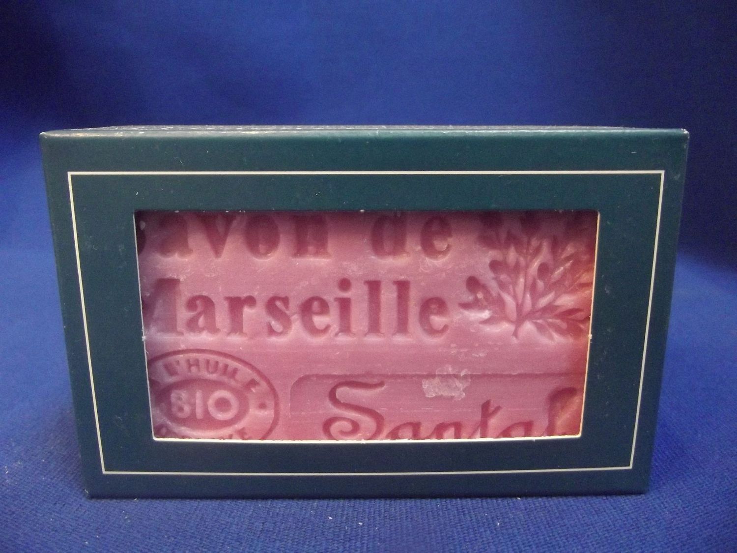 Savon parfumé au bois de santal (olive)