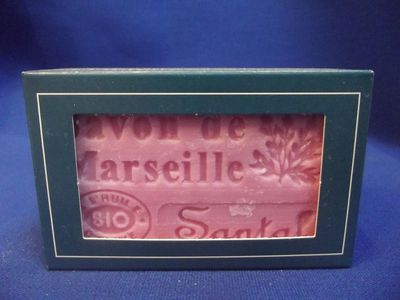 Savon parfumé au bois de santal (olive)