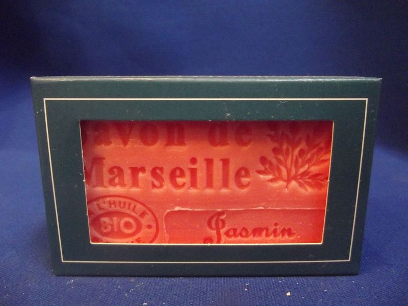 Savon parfumé au jasmin (olive)
