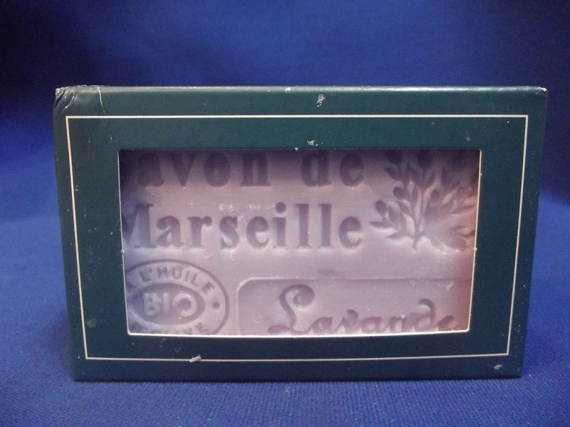 Savon parfumé à la lavande (olive)