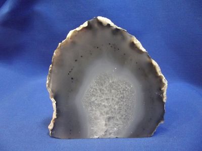 Agate base sciée