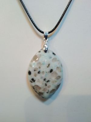 Pendentif jaspe kiwi
