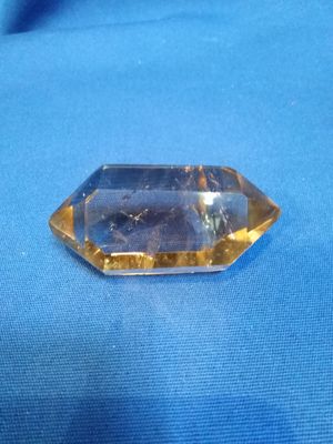 Pointe taillée de quartz fumé
