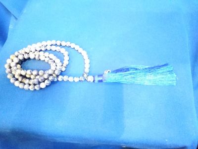 Mala sodalite avec breloque om