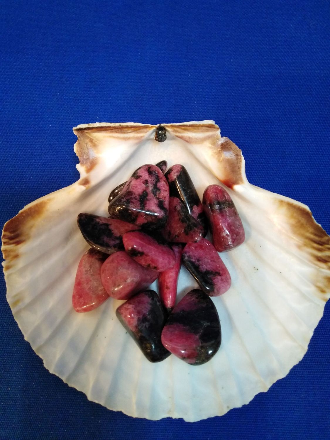 Rhodonite en pierre roulée