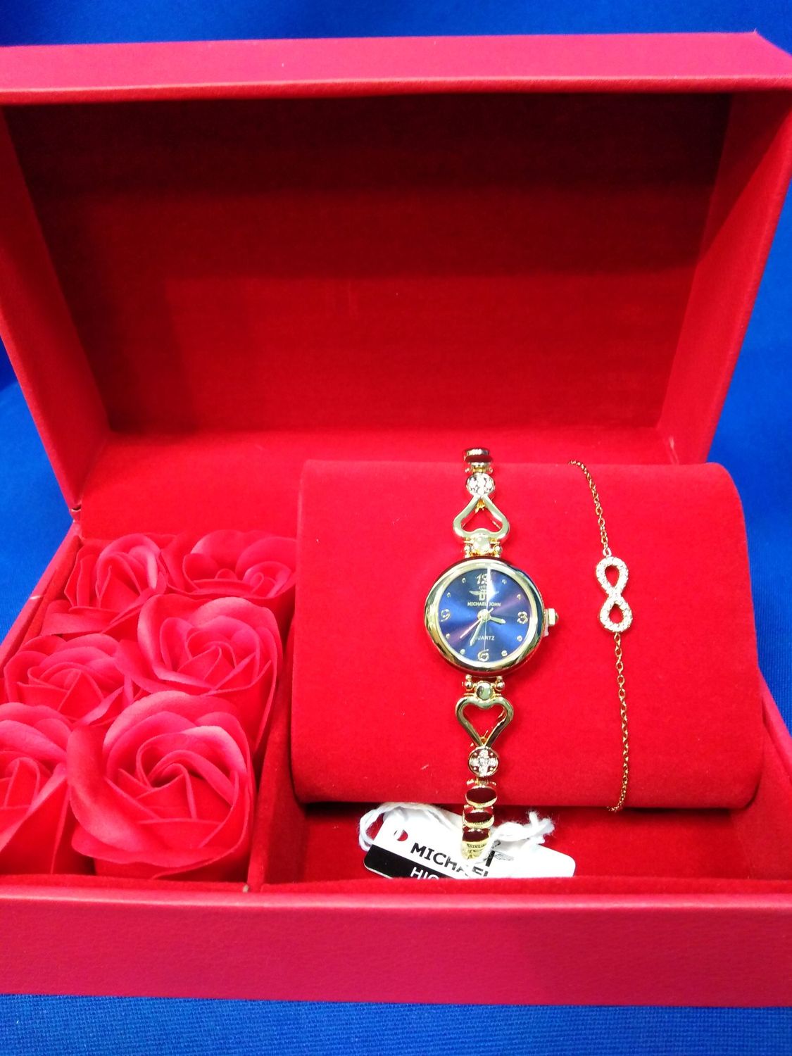 Montre coeur métal