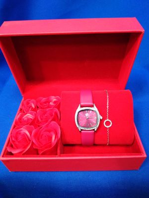 Montre bracelet simili cuir fuchsia