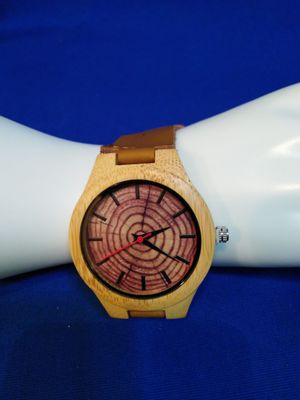 Montre cadran en bois modèle 3