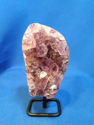 Améthyste sur socle 2