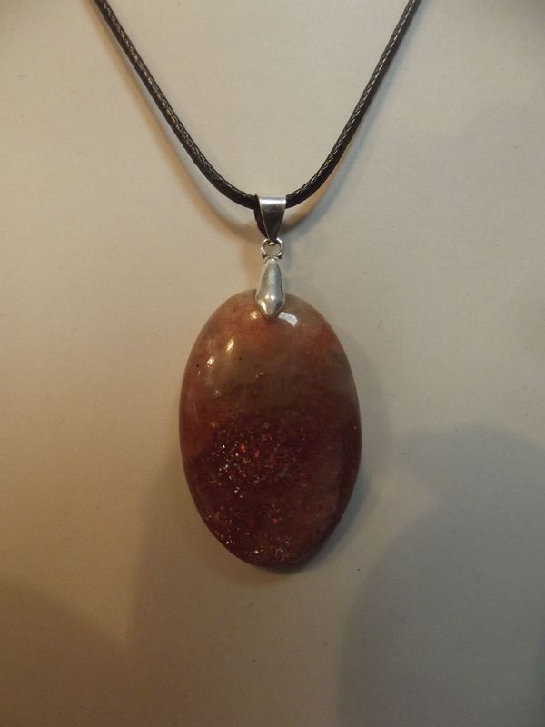 Pendentif pierre de soleil (qualité supérieure)