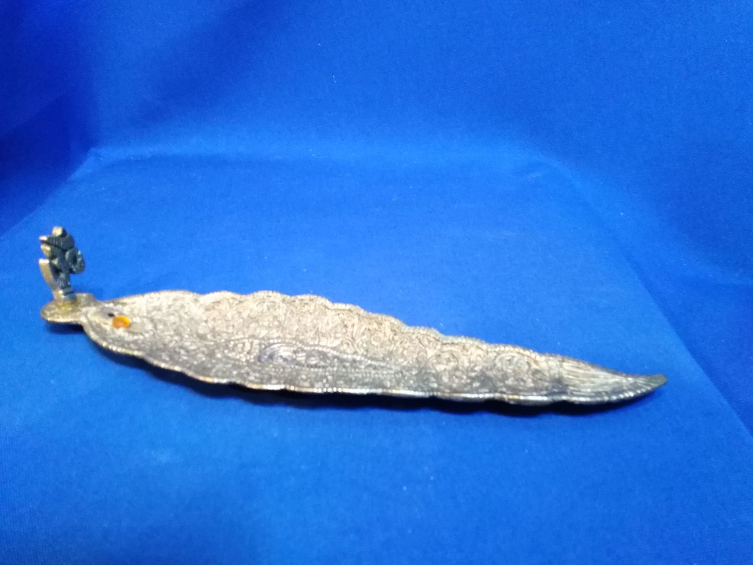 Porte encens feuille en métal (petite taille)