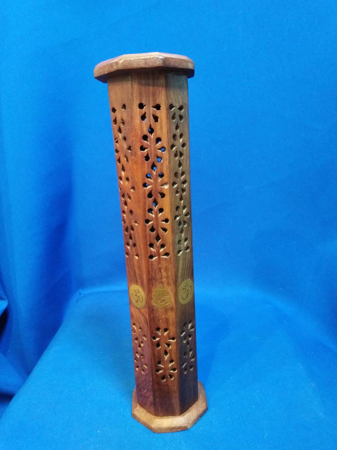 Porte encens tour en bois